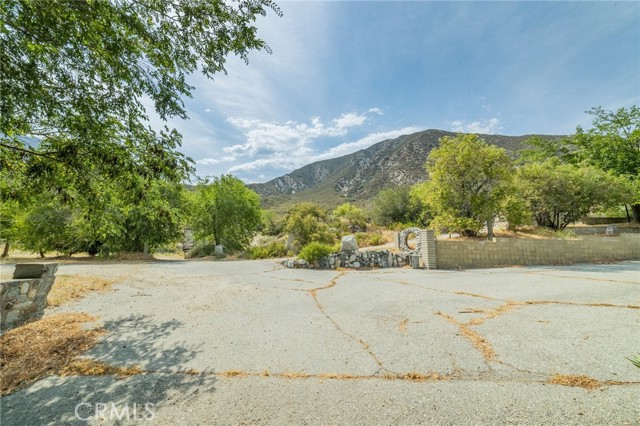 Detail Gallery Image 13 of 42 For 400 Call of the Canyon Rd, Lytle Creek,  CA 92358 - – Beds | – Baths