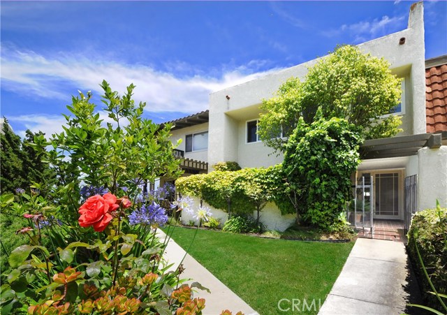 Photo of 53 Aspen Way, Rolling Hills Estates, CA 90274