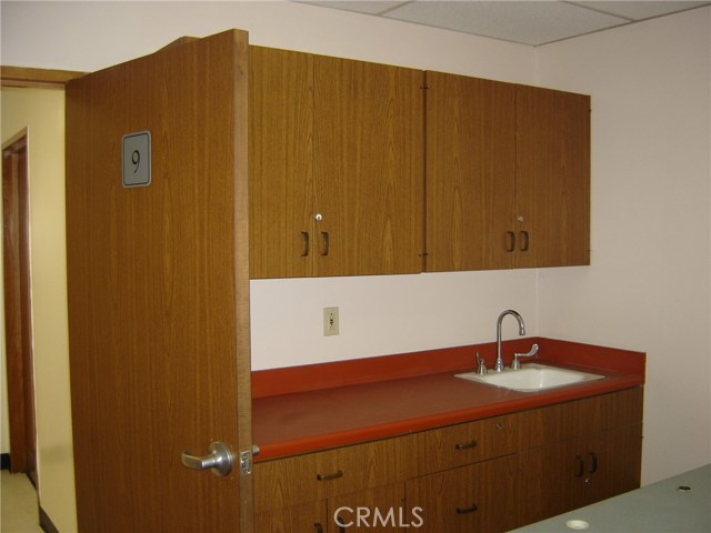 8th, 92411, ,Commercial,For Sale,8th,EV20129321