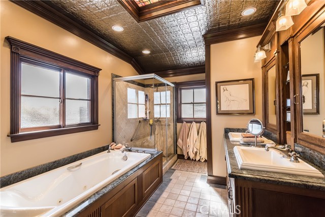 522 24th Place, Hermosa Beach, California 90254, 3 Bedrooms Bedrooms, ,3 BathroomsBathrooms,Residential,Sold,24th Place,SB18039832