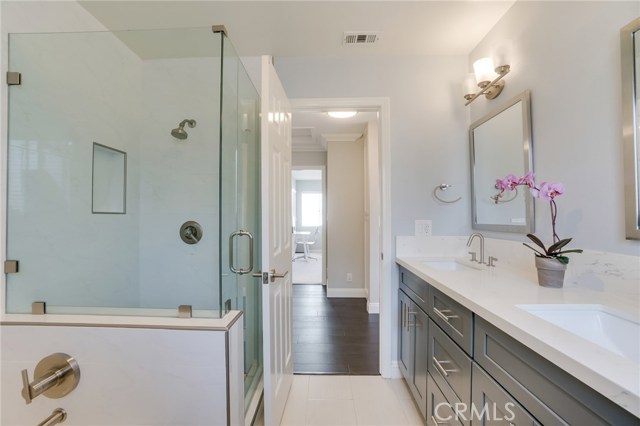 1932 Graham Avenue, Redondo Beach, California 90278, 4 Bedrooms Bedrooms, ,2 BathroomsBathrooms,Residential,Sold,Graham,SB18127295