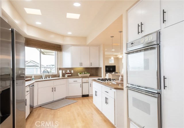 224 14th Street, Manhattan Beach, California 90266, 4 Bedrooms Bedrooms, ,4 BathroomsBathrooms,Residential,Sold,14th,SB19152131