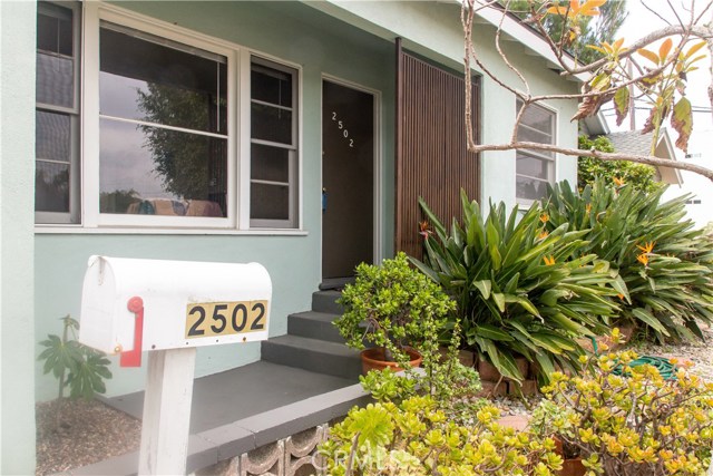 2502 Graham Avenue, Redondo Beach, California 90278, 3 Bedrooms Bedrooms, ,1 BathroomBathrooms,Residential,Sold,Graham,SB19074214