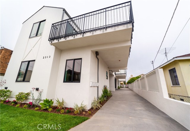 2313 Carnegie Lane, Redondo Beach, California 90278, 4 Bedrooms Bedrooms, ,3 BathroomsBathrooms,Residential,Sold,Carnegie,SB19138733