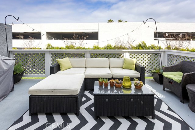 106 Monterey Boulevard, Hermosa Beach, California 90254, 2 Bedrooms Bedrooms, ,1 BathroomBathrooms,Residential,Sold,Monterey,SB18077766