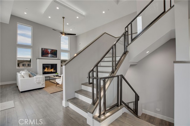 STAIRS TO 3RD LEVEL
