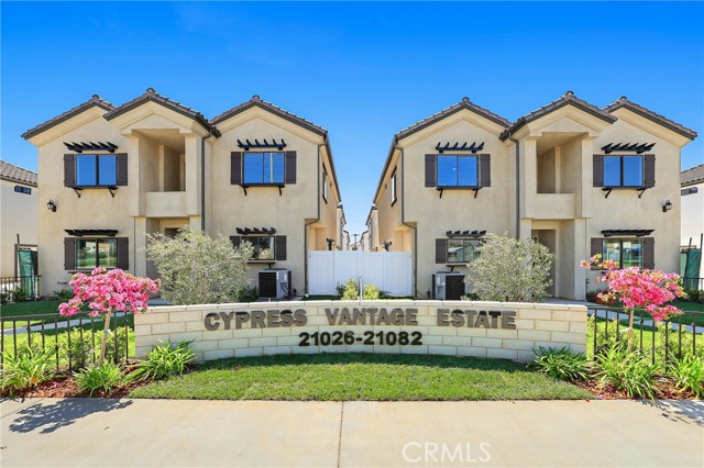 Detail Gallery Image 1 of 1 For 21032 E Cypress St, Covina,  CA 91724 - 3 Beds | 2/1 Baths