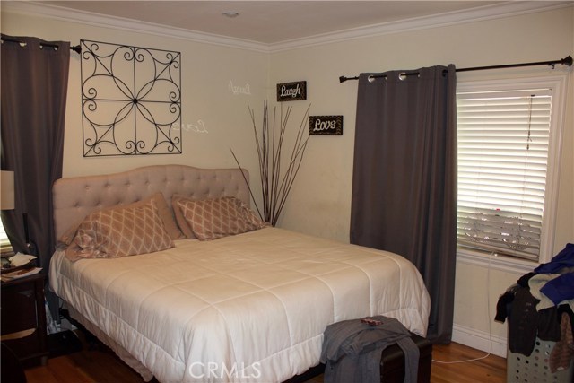 3 Bed Home for Sale in Hawthorne, California