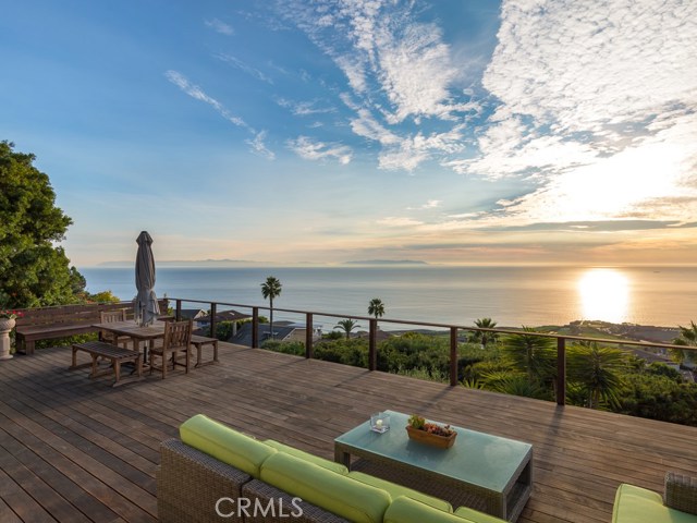 3432 Seaglen Drive, Rancho Palos Verdes, California 90275, 4 Bedrooms Bedrooms, ,2 BathroomsBathrooms,Residential,Sold,Seaglen,PV18279645