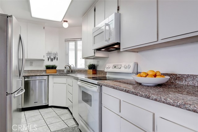 1108 Camino Real, Redondo Beach, California 90277, 3 Bedrooms Bedrooms, ,1 BathroomBathrooms,Residential,Sold,Camino Real,SB20124085