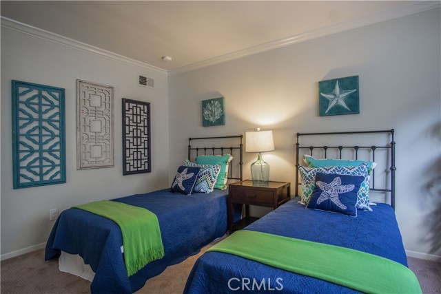 149 Vista Del Parque, Redondo Beach, California 90277, 4 Bedrooms Bedrooms, ,1 BathroomBathrooms,Residential,Sold,Vista Del Parque,PV19039225
