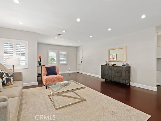3 Bed Home for Sale in Encino, California