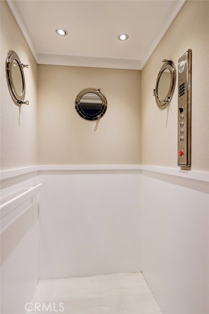 304 3rd Street, Manhattan Beach, California 90266, 4 Bedrooms Bedrooms, ,3 BathroomsBathrooms,Residential,Sold,3rd,SB19234721