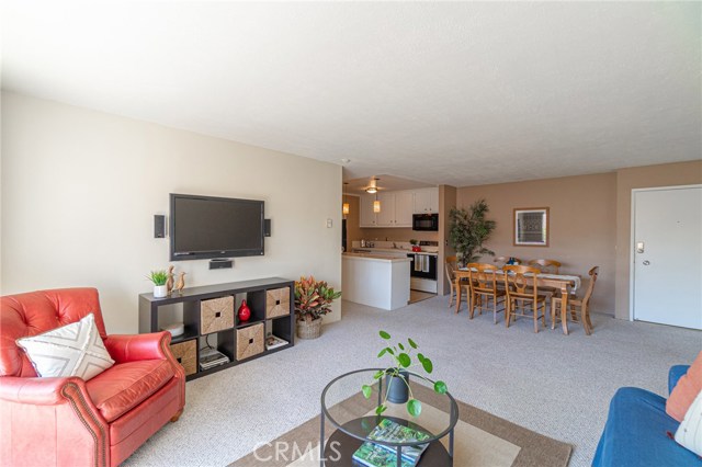 800 Camino Real, Redondo Beach, California 90277, 2 Bedrooms Bedrooms, ,2 BathroomsBathrooms,Residential,Sold,Camino Real,SB20200245