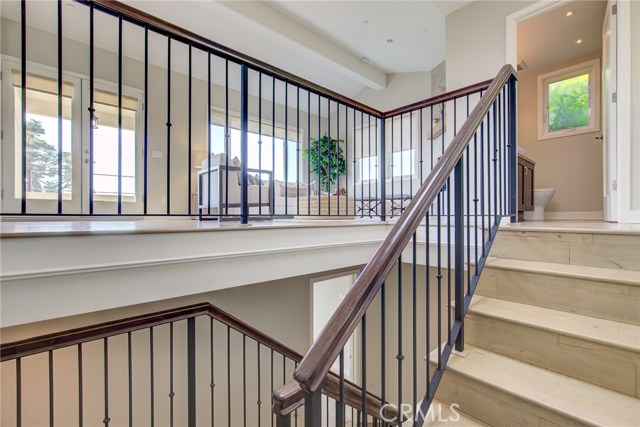 931 1st Street, Hermosa Beach, California 90254, 3 Bedrooms Bedrooms, ,2 BathroomsBathrooms,Residential,Sold,1st,SB19229555