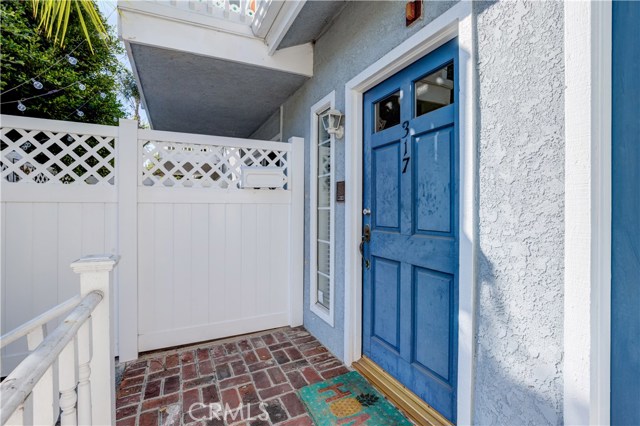 317 Emerald Street, Redondo Beach, California 90277, 2 Bedrooms Bedrooms, ,2 BathroomsBathrooms,Residential,Sold,Emerald,SB20221825