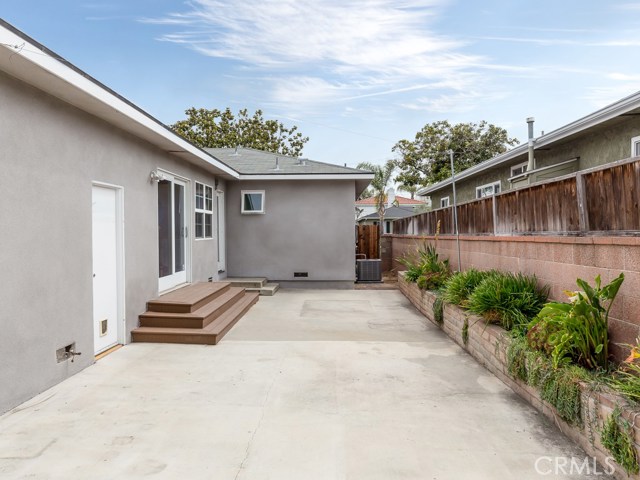 701 Firmona Avenue, Redondo Beach, California 90278, 3 Bedrooms Bedrooms, ,2 BathroomsBathrooms,Residential,Sold,Firmona,SB17122000