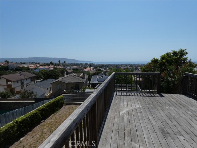 805 Paulina Avenue, Redondo Beach, California 90277, 5 Bedrooms Bedrooms, ,2 BathroomsBathrooms,Residential,Sold,Paulina,SB17203932