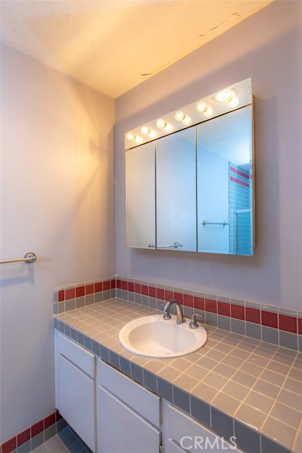 5927 Armaga Spring Road, Rancho Palos Verdes, California 90275, 2 Bedrooms Bedrooms, ,2 BathroomsBathrooms,Residential,Sold,Armaga Spring,SB19017237