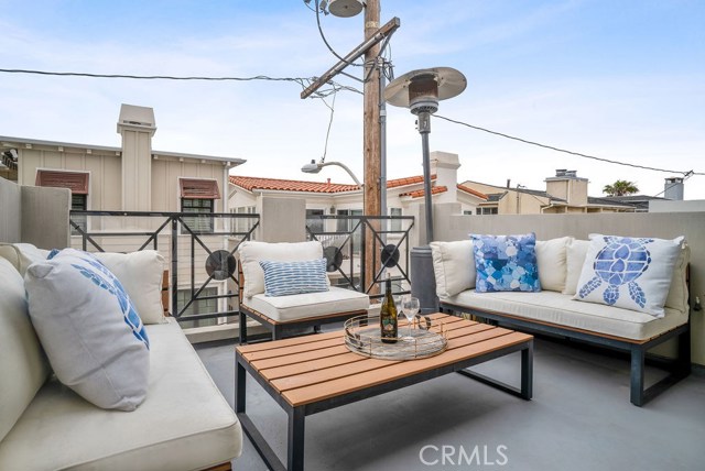 433 Marine Avenue, Manhattan Beach, California 90266, 3 Bedrooms Bedrooms, ,3 BathroomsBathrooms,Residential,Sold,Marine,SB19210558