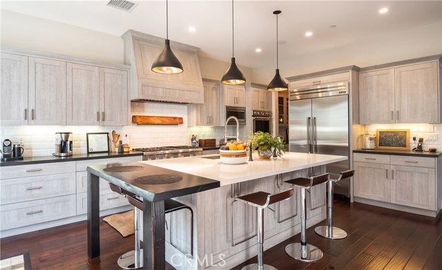 756 36th Street, Manhattan Beach, California 90266, 6 Bedrooms Bedrooms, ,3 BathroomsBathrooms,Residential,Sold,36th,SB20029845