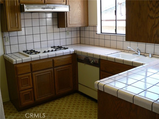 1713 Ford Avenue, Redondo Beach, California 90278, 3 Bedrooms Bedrooms, ,2 BathroomsBathrooms,Residential,Sold,Ford,SB19204768