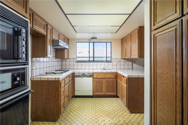 1713 Ford Avenue, Redondo Beach, California 90278, 3 Bedrooms Bedrooms, ,2 BathroomsBathrooms,Residential,Sold,Ford,SB19204768