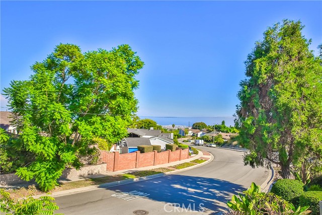 29505 Enrose Avenue, Rancho Palos Verdes, California 90275, 4 Bedrooms Bedrooms, ,1 BathroomBathrooms,Residential,Sold,Enrose,AR17207049