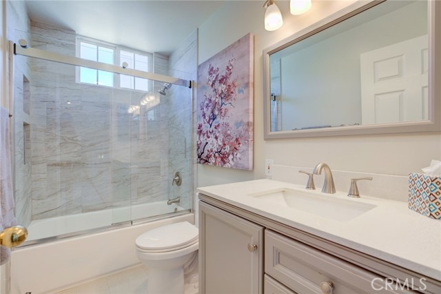 1019 Avenue B, Redondo Beach, California 90277, 4 Bedrooms Bedrooms, ,2 BathroomsBathrooms,Residential,Sold,Avenue B,PV20263391