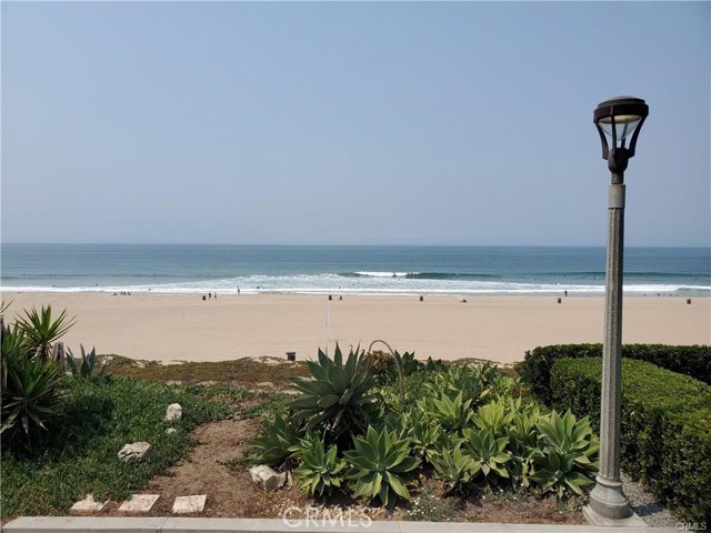 3212 The Strand, Manhattan Beach, California 90266, 3 Bedrooms Bedrooms, ,2 BathroomsBathrooms,Residential,Sold,The Strand,IN21015203