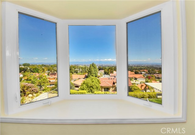 4215 Rousseau Lane, Palos Verdes Peninsula, California 90274, 4 Bedrooms Bedrooms, ,3 BathroomsBathrooms,Residential,Sold,Rousseau,SB20060171