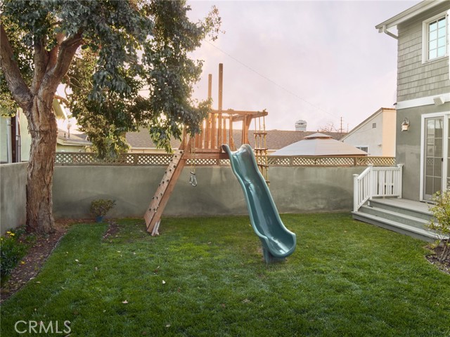 4 Bed Home for Sale in El Segundo, California