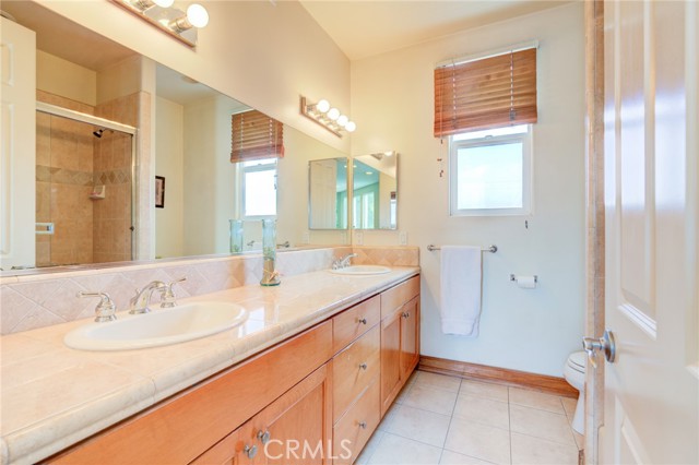 1303 Rindge Lane, Redondo Beach, California 90278, 4 Bedrooms Bedrooms, ,3 BathroomsBathrooms,Residential,Sold,Rindge,SB21073831