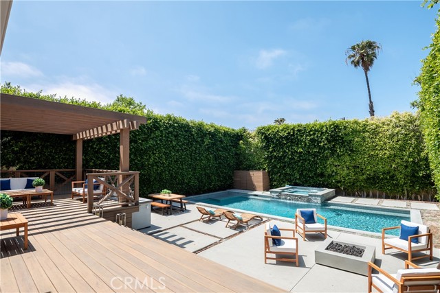 933 9th Street, Manhattan Beach, California 90266, 4 Bedrooms Bedrooms, ,2 BathroomsBathrooms,Residential,Sold,9th,SB21112500