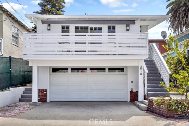 2018 Springfield Avenue, Hermosa Beach, California 90254, 3 Bedrooms Bedrooms, ,2 BathroomsBathrooms,Residential,Sold,Springfield,NP21090938