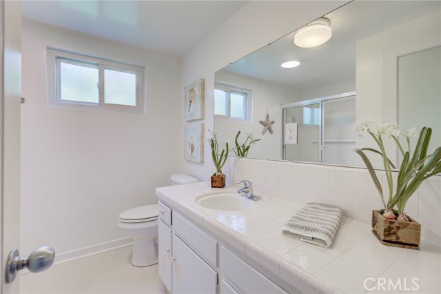 736 13th, Manhattan Beach, California 90266, 4 Bedrooms Bedrooms, ,3 BathroomsBathrooms,Residential,Sold,13th,SB19074833