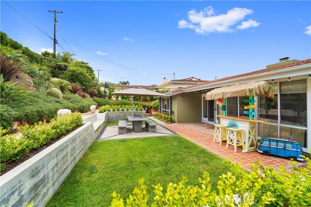 5024 Elmdale Drive, Rolling Hills Estates, California 90274, 4 Bedrooms Bedrooms, ,2 BathroomsBathrooms,Residential,Sold,Elmdale,SB20127601