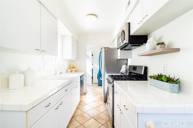 1600 Spreckels Lane, Redondo Beach, California 90278, 3 Bedrooms Bedrooms, ,2 BathroomsBathrooms,Residential,Sold,Spreckels,SB19058149