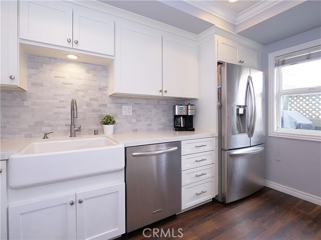 609 Meyer Lane, Redondo Beach, California 90278, 3 Bedrooms Bedrooms, ,2 BathroomsBathrooms,Residential,Sold,Meyer,PV21100115