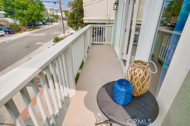 1602 Goodman Avenue, Redondo Beach, California 90278, 3 Bedrooms Bedrooms, ,2 BathroomsBathrooms,Residential,Sold,Goodman,SB20196932