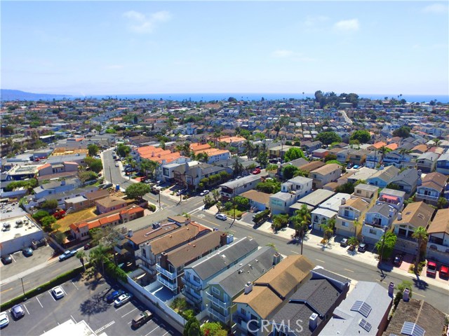 Great location, short distance to beaches, shopping, restaurants and freeways along with award winning schools.