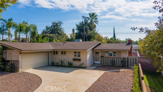 Detail Gallery Image 1 of 1 For 1310 E Colton Ave, Redlands,  CA 92374 - 4 Beds | 1 Baths