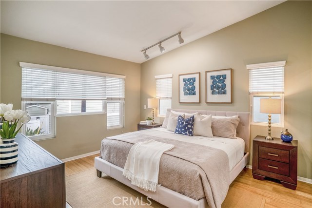 1517 Crest Drive, Manhattan Beach, California 90266, 3 Bedrooms Bedrooms, ,2 BathroomsBathrooms,Residential,Sold,Crest,SB19195795