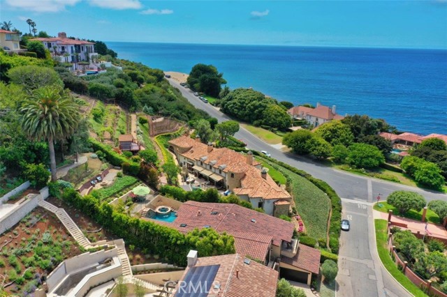 592 Via Almar, Palos Verdes Estates, California 90274, 4 Bedrooms Bedrooms, ,4 BathroomsBathrooms,Residential,Sold,Via Almar,SB21138248