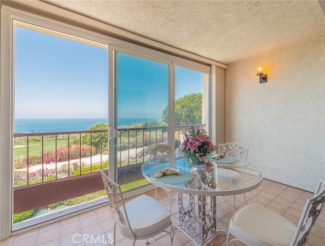 Relax and enjoy the 180 degree unobstructed views of the Pacific Ocean and Catalina Island.