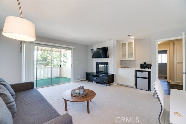 1932 Graham Avenue, Redondo Beach, California 90278, 4 Bedrooms Bedrooms, ,2 BathroomsBathrooms,Residential,Sold,Graham,SB18127295