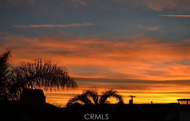 110 Guadalupe Avenue, Redondo Beach, California 90277, 3 Bedrooms Bedrooms, ,3 BathroomsBathrooms,Residential,Sold,Guadalupe,SB18068186