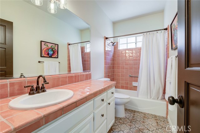 716 Lucia Avenue, Redondo Beach, California 90277, 3 Bedrooms Bedrooms, ,2 BathroomsBathrooms,Residential,Sold,Lucia,PV20207865