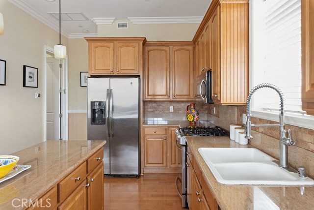 2510 Mathews Avenue, Redondo Beach, California 90278, 3 Bedrooms Bedrooms, ,3 BathroomsBathrooms,Residential,Sold,Mathews,SB20051689