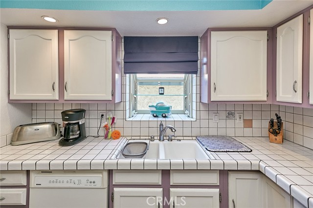 1334 12th Street, Manhattan Beach, California 90266, 2 Bedrooms Bedrooms, ,2 BathroomsBathrooms,Residential,Sold,12th,SB21023330
